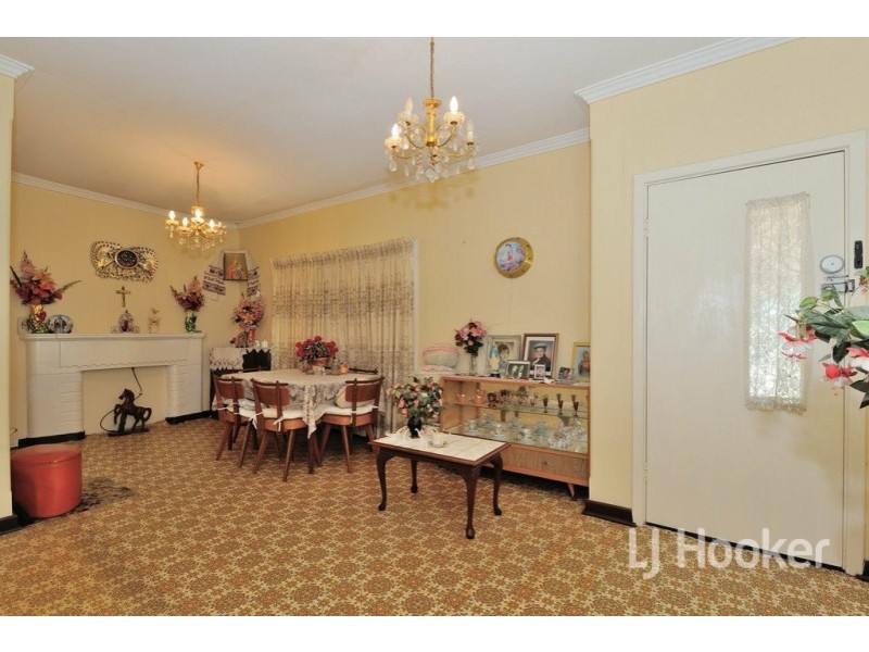 22 Mary Street, Hazelmere WA 6055