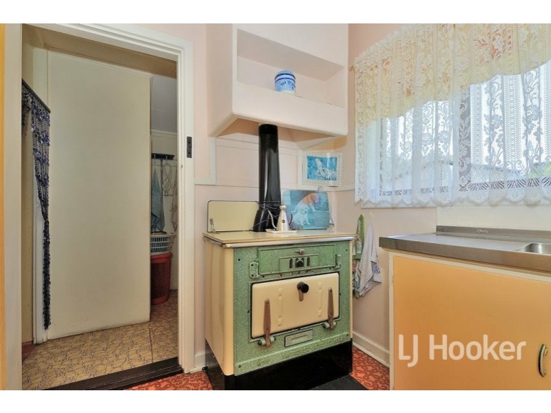 22 Mary Street, Hazelmere WA 6055