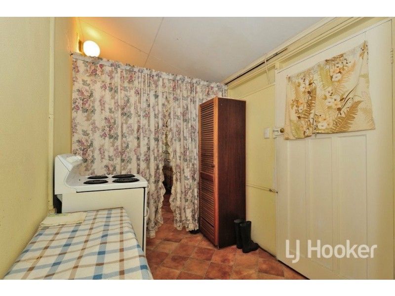 22 Mary Street, Hazelmere WA 6055