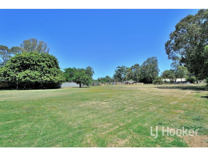 22 Mary Street, Hazelmere WA 6055