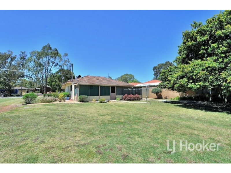 22 Mary Street, Hazelmere WA 6055