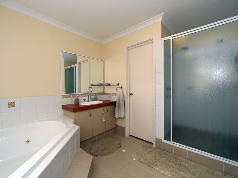 64 Silver Princess Way, Jane Brook WA 6056