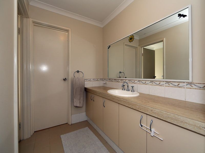 64 Silver Princess Way, Jane Brook WA 6056