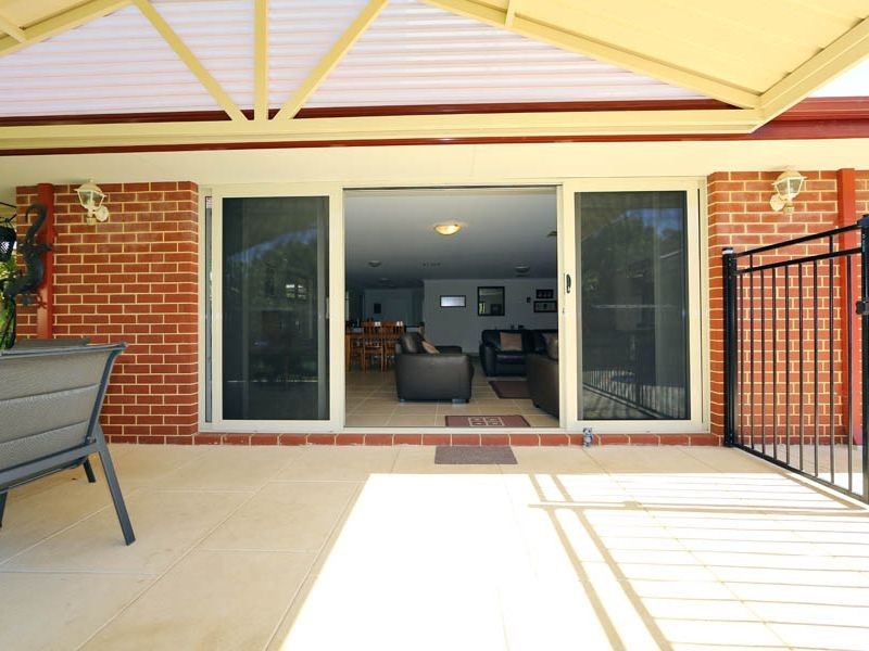 64 Silver Princess Way, Jane Brook WA 6056