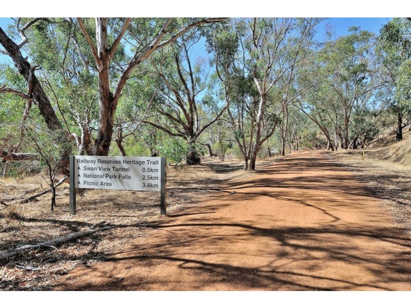 515 Horwood Road, Swan View WA 6056