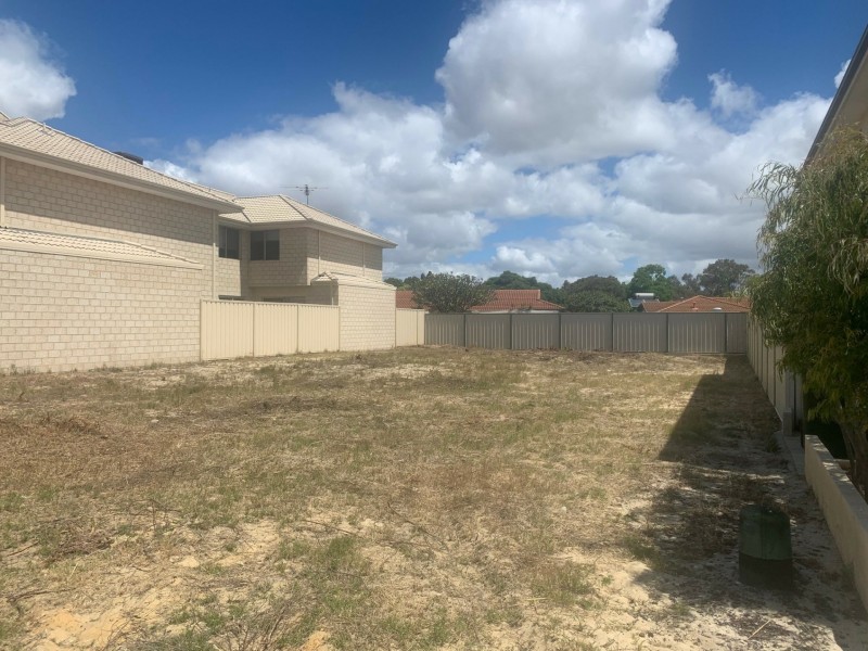 21 Aquaviva Circle, Viveash WA 6056