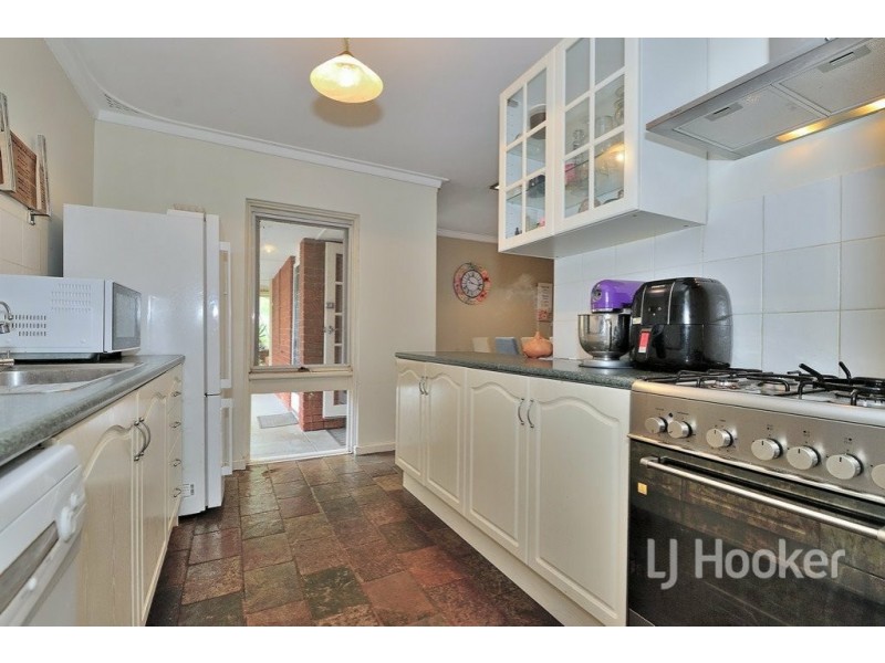 7 Gabo Road, Greenmount WA 6056