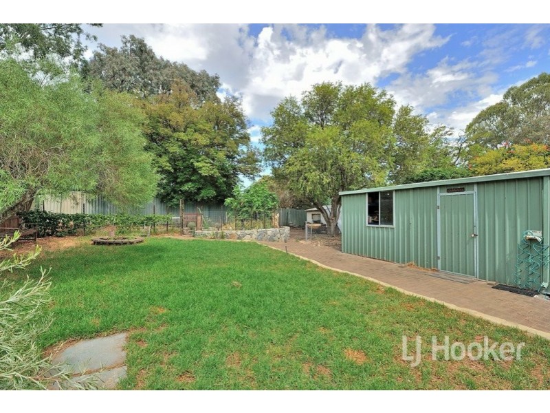 7 Gabo Road, Greenmount WA 6056