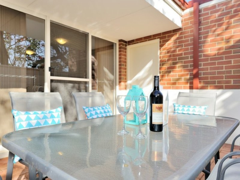 8b Henry Street, Midland WA 6056