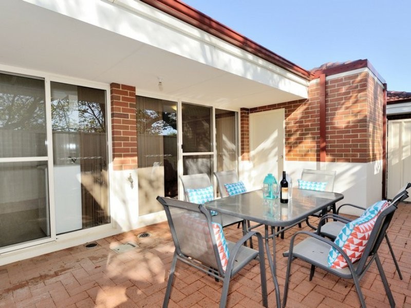 8b Henry Street, Midland WA 6056