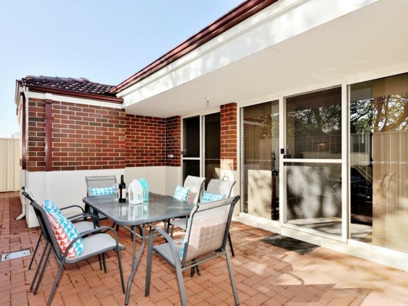 8b Henry Street, Midland WA 6056