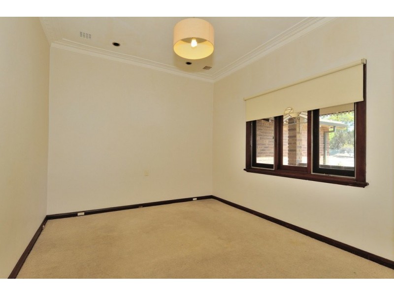 72 Great Northern Hwy, Middle Swan WA 6056