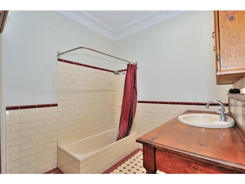 72 Great Northern Hwy, Middle Swan WA 6056