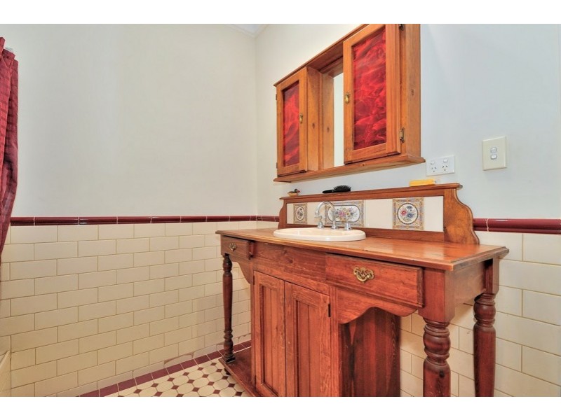 72 Great Northern Hwy, Middle Swan WA 6056
