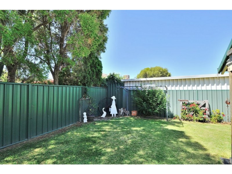 72 Great Northern Hwy, Middle Swan WA 6056