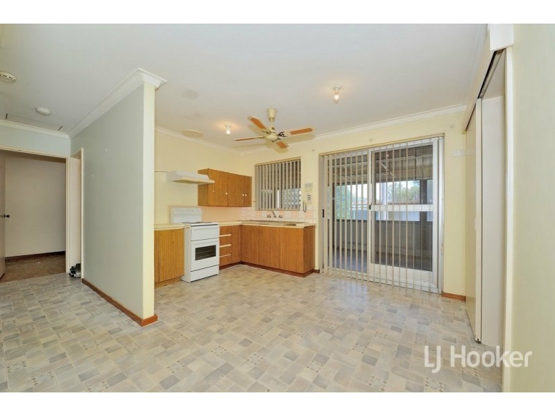 55 Blackadder Road, Swan View WA 6056