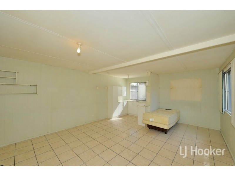 55 Blackadder Road, Swan View WA 6056