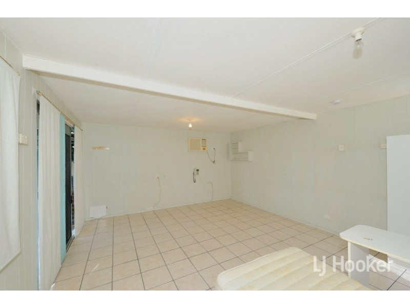 55 Blackadder Road, Swan View WA 6056