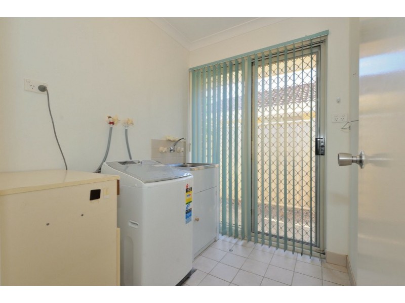 2/25 George Street, Midland WA 6056