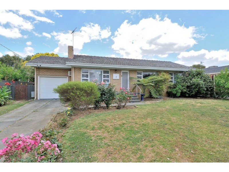 13 Avon Crescent, Viveash WA 6056