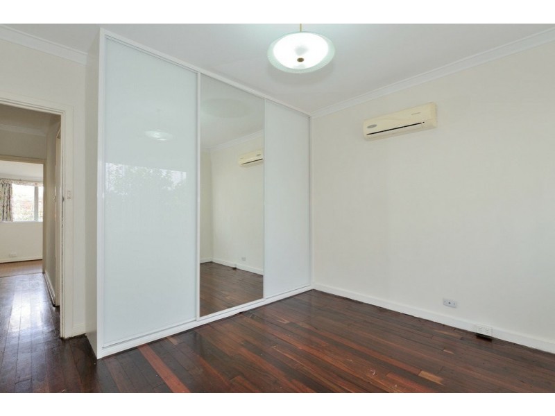 13 Avon Crescent, Viveash WA 6056