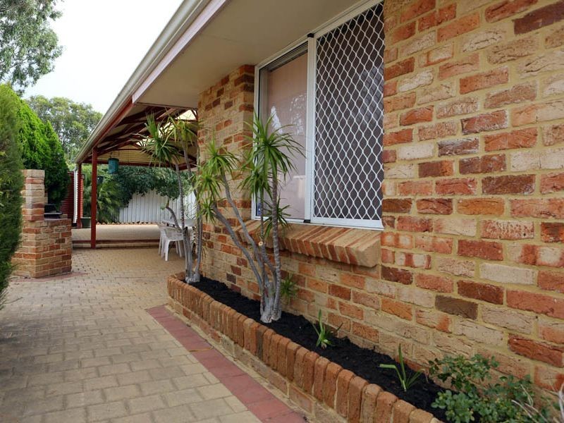 48 Markham Way, Swan View WA 6056