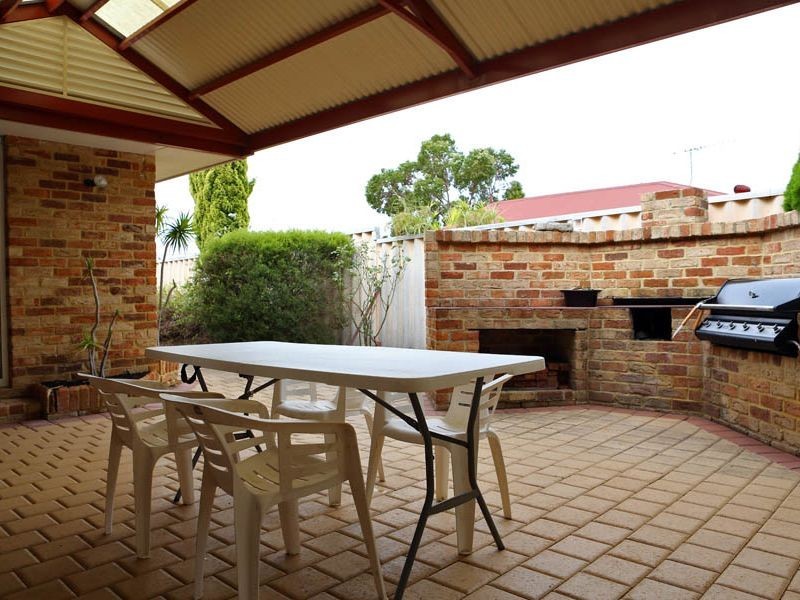 48 Markham Way, Swan View WA 6056