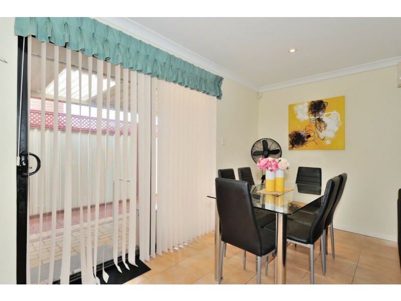 4/3 Henry Street, Midland WA 6056