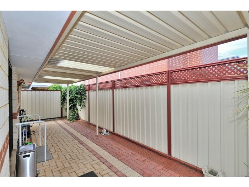 4/3 Henry Street, Midland WA 6056