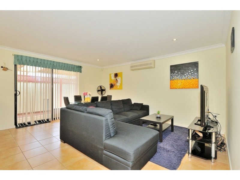 4/3 Henry Street, Midland WA 6056