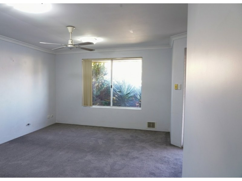 Unit 18/11 Elvire Street, Viveash WA 6056