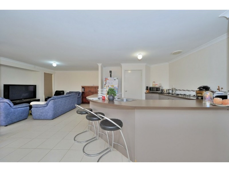 5 Carlisle Court, Middle Swan WA 6056