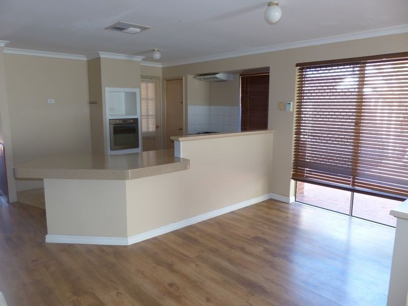 10 Nandup Retreat, Swan View WA 6056