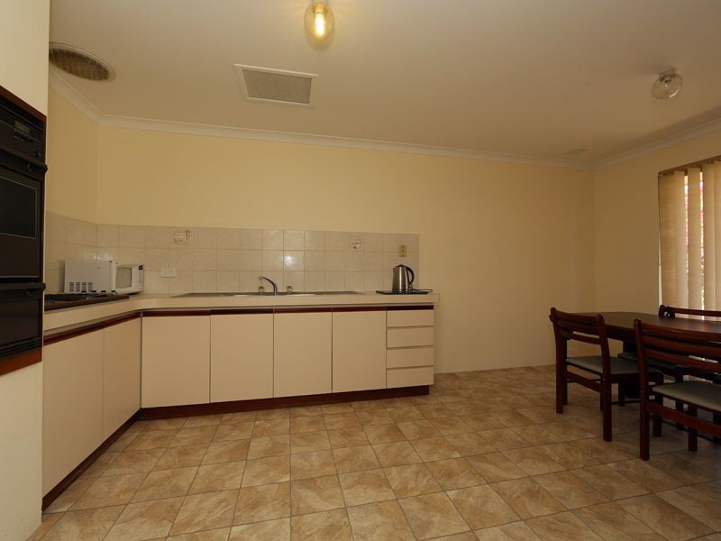 6/4 Muriel Street, Middle Swan WA 6056