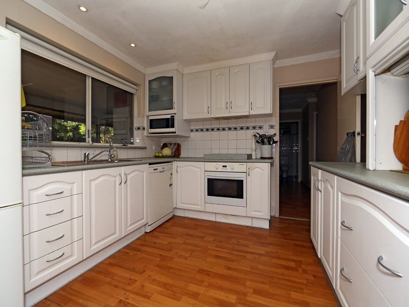 45 Horwood road, Swan View WA 6056