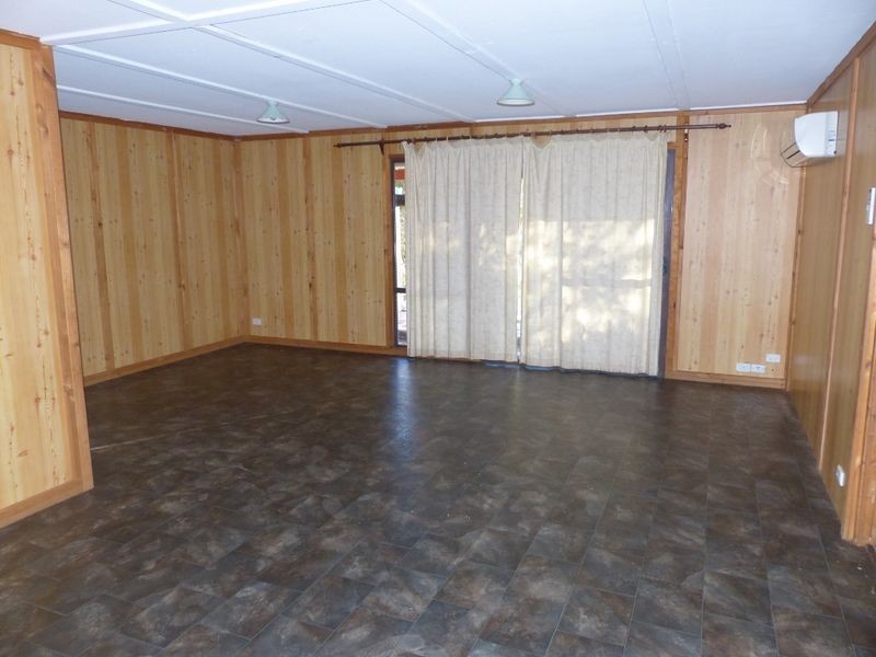 10 Marshwood Place, Sawyers Valley WA 6074