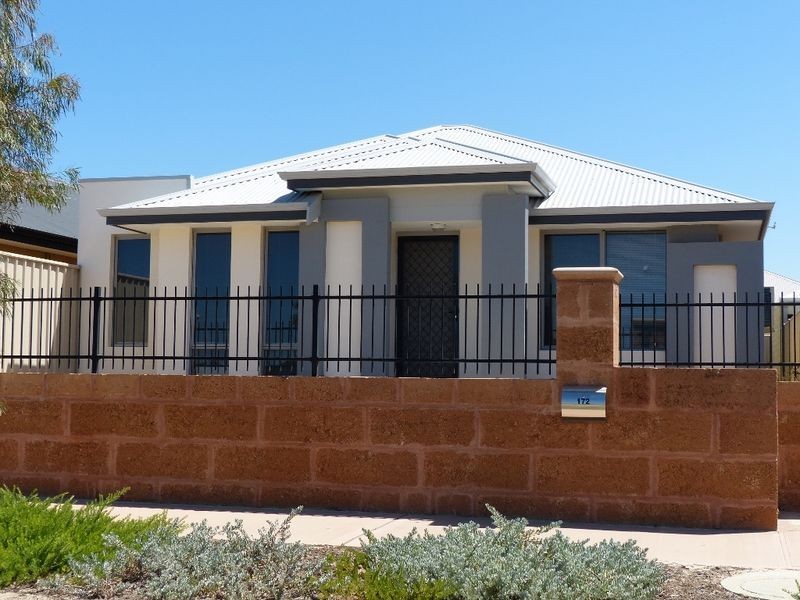 172 Suffolk Street, Caversham WA 6055