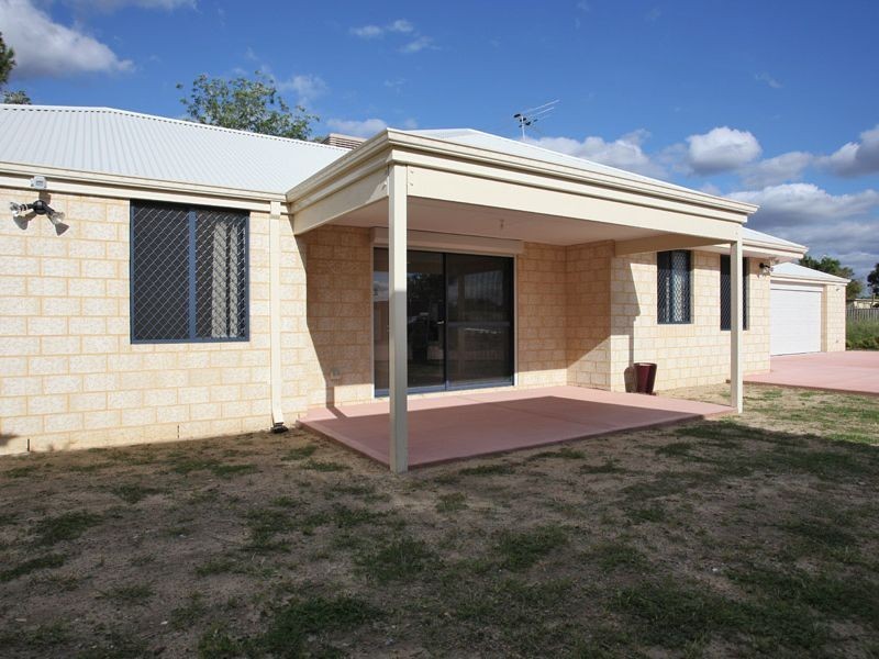 3/52 Bushby Street, Midvale WA 6056