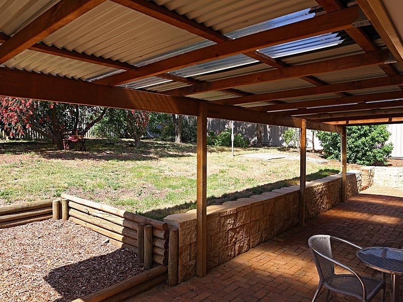 855 Katharine Street, Bellevue WA 6056