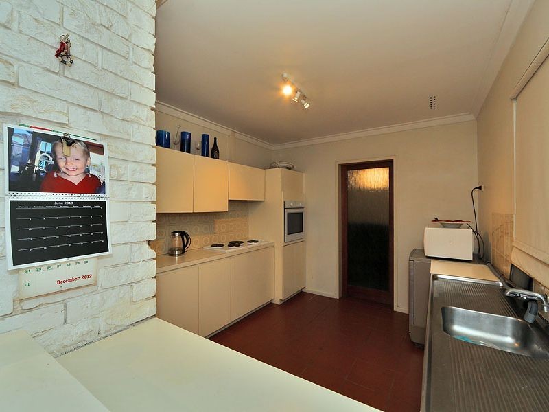 6 Carstairs Road, Darlington WA 6070