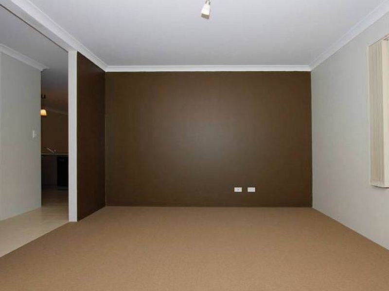 61B Victoria Pde, Midvale WA 6056