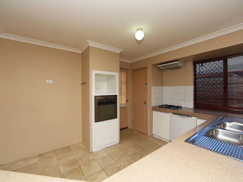 10 Nandup Retreat, Swan View WA 6056