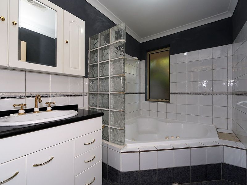 10 Nandup Retreat, Swan View WA 6056