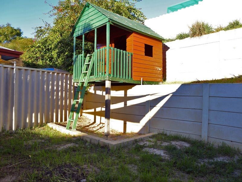 10 Nandup Retreat, Swan View WA 6056