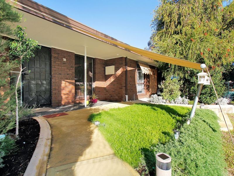18 Moir Place, Midvale WA 6056