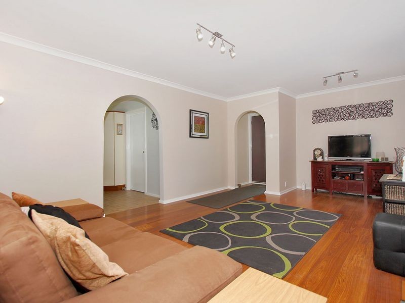 18 Moir Place, Midvale WA 6056