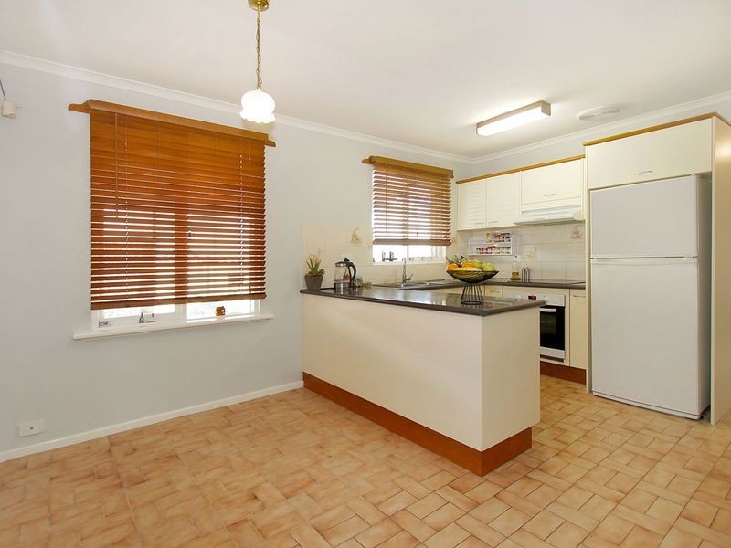 18 Moir Place, Midvale WA 6056