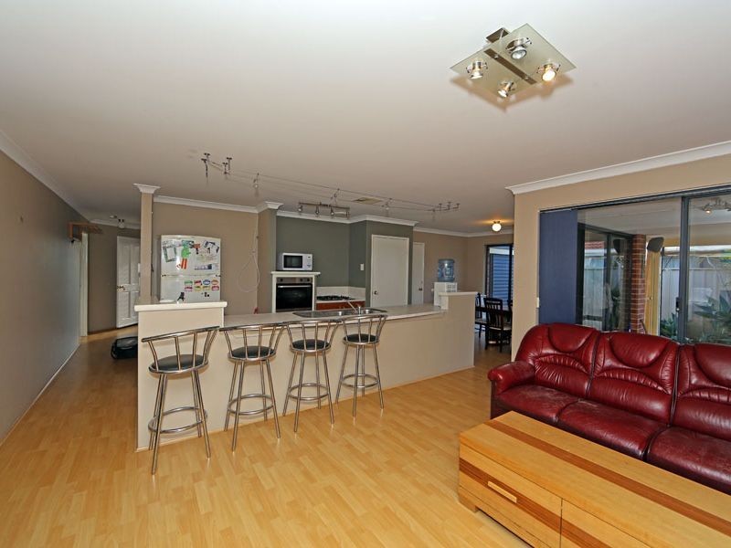 11 Adavale Vista, Tapping WA 6065