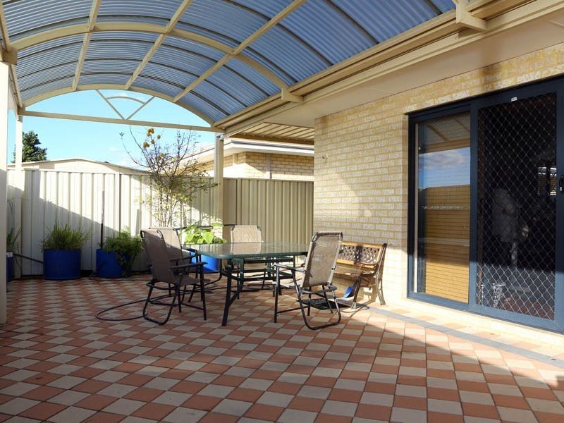 17 Narranbee Ridge, Tapping WA 6065