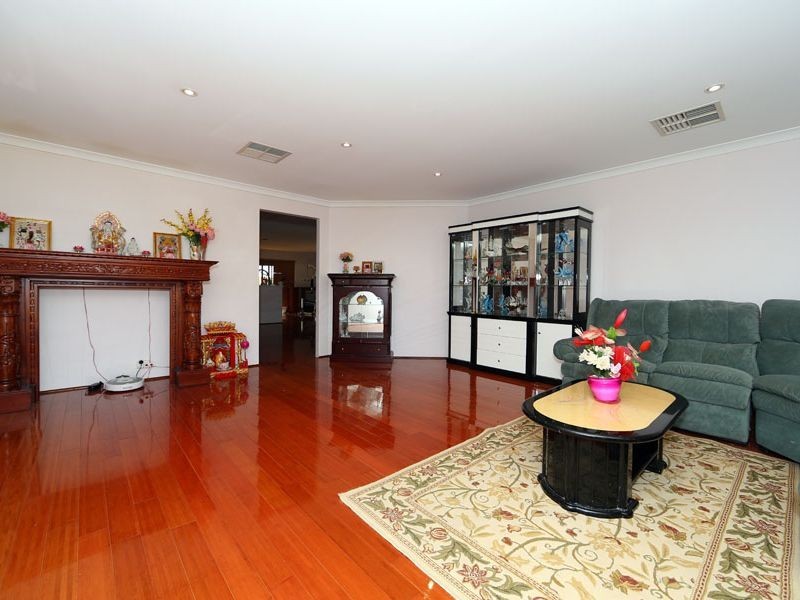 17 Narranbee Ridge, Tapping WA 6065